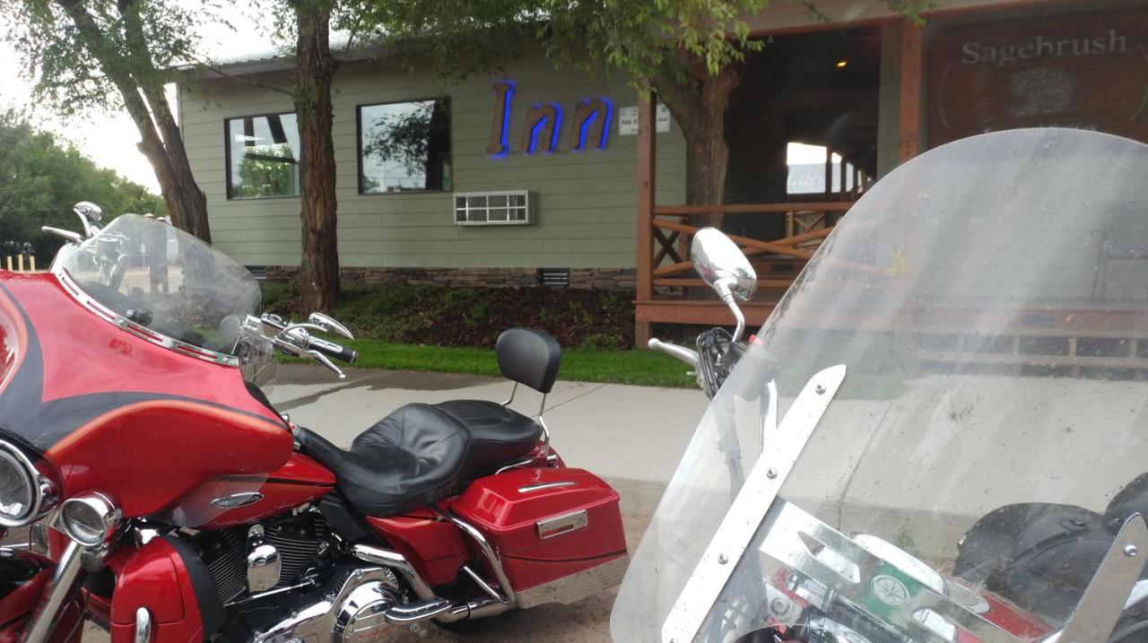 Sagebrush Inn & Suites Broadus Екстериор снимка